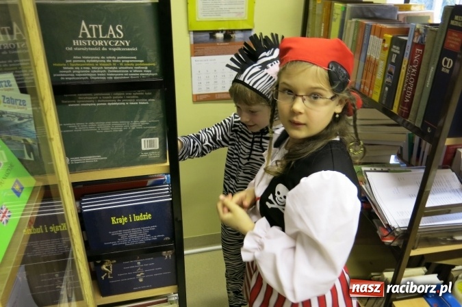 Zdjęcie w galerii na portalu naszraciborz.pl: Czytanie to magia – Tydzień Książki w bibliotece w Studziennej  wiadomości z regionu