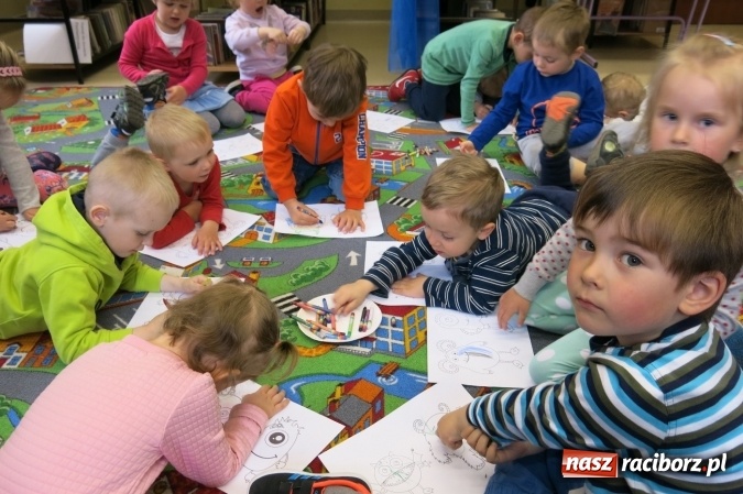 Zdjęcie w galerii na portalu naszraciborz.pl: Czytanie to magia – Tydzień Książki w bibliotece w Studziennej  wiadomości z regionu