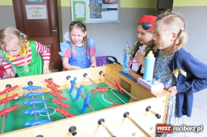 Zdjęcie w galerii na portalu naszraciborz.pl: Czytanie to magia – Tydzień Książki w bibliotece w Studziennej  wiadomości z regionu