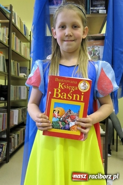 Zdjęcie w galerii na portalu naszraciborz.pl: Czytanie to magia – Tydzień Książki w bibliotece w Studziennej  wiadomości z regionu