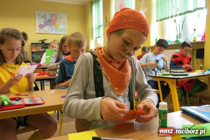 Zdjęcie w galerii na portalu naszraciborz.pl: Czytanie to magia – Tydzień Książki w bibliotece w Studziennej  wiadomości z regionu