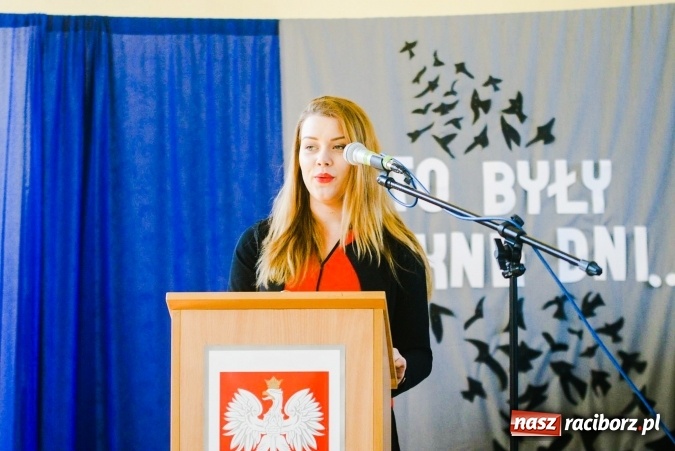 Zdjęcie w galerii na portalu naszraciborz.pl: II LO pożegnało maturzystów. Teraz już tylko egzamin dojrzałości wiadomości z regionu