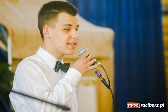 Zdjęcie w galerii na portalu naszraciborz.pl: II LO pożegnało maturzystów. Teraz już tylko egzamin dojrzałości wiadomości z regionu