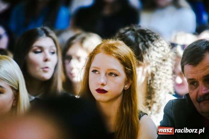 Zdjęcie w galerii na portalu naszraciborz.pl: II LO pożegnało maturzystów. Teraz już tylko egzamin dojrzałości wiadomości z regionu