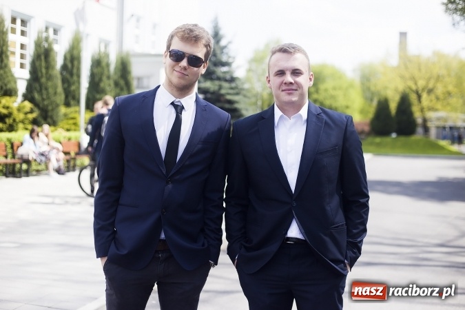 Zdjęcie w galerii na portalu naszraciborz.pl: II LO pożegnało maturzystów. Teraz już tylko egzamin dojrzałości wiadomości z regionu