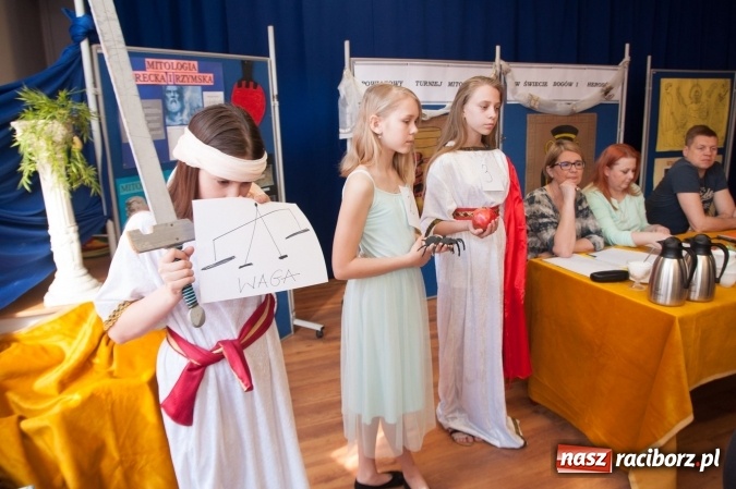 Zdjęcie w galerii na portalu naszraciborz.pl: W świecie bogów i herosów – powiatowy turniej mitologiczny w Szkole Podstawowej nr 18 w Raciborzu wiadomości z regionu