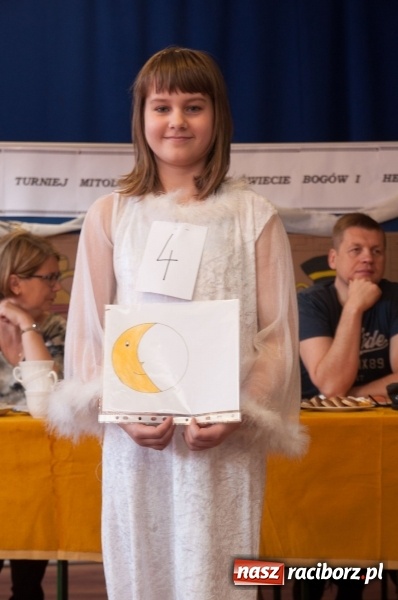 Zdjęcie w galerii na portalu naszraciborz.pl: W świecie bogów i herosów – powiatowy turniej mitologiczny w Szkole Podstawowej nr 18 w Raciborzu wiadomości z regionu