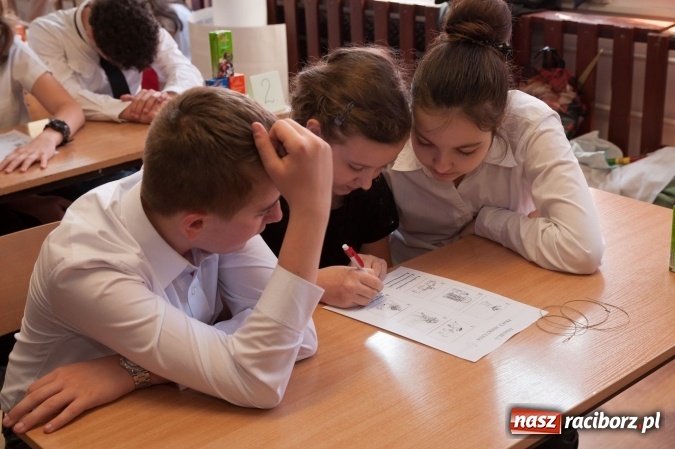 Zdjęcie w galerii na portalu naszraciborz.pl: W świecie bogów i herosów – powiatowy turniej mitologiczny w Szkole Podstawowej nr 18 w Raciborzu wiadomości z regionu