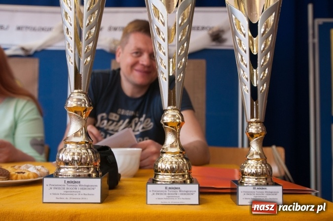 Zdjęcie w galerii na portalu naszraciborz.pl: W świecie bogów i herosów – powiatowy turniej mitologiczny w Szkole Podstawowej nr 18 w Raciborzu wiadomości z regionu