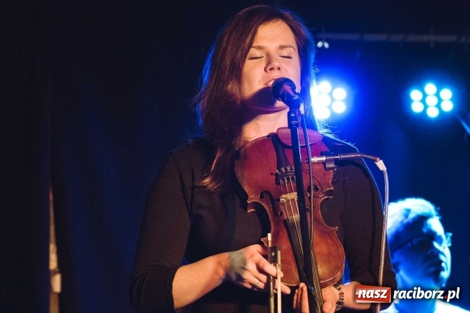 Zdjęcie w galerii na portalu naszraciborz.pl: Cisza Jak Ta zabrzmiała na Końcu Świata wiadomości z regionu