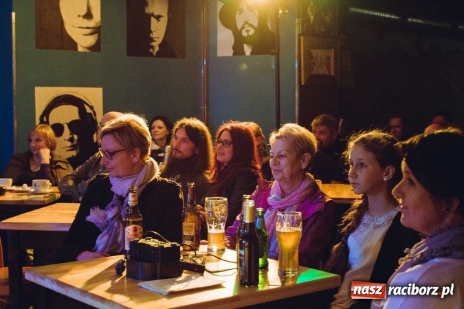 Zdjęcie w galerii na portalu naszraciborz.pl: Cisza Jak Ta zabrzmiała na Końcu Świata wiadomości z regionu