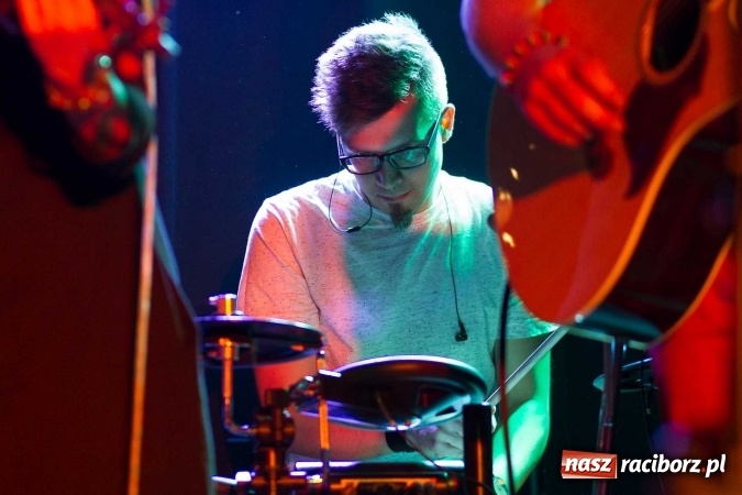 Zdjęcie w galerii na portalu naszraciborz.pl: Cisza Jak Ta zabrzmiała na Końcu Świata wiadomości z regionu