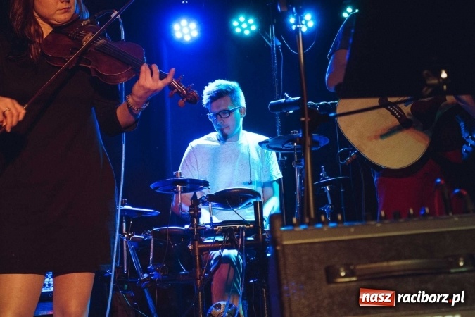 Zdjęcie w galerii na portalu naszraciborz.pl: Cisza Jak Ta zabrzmiała na Końcu Świata wiadomości z regionu