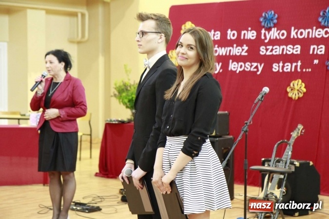 Zdjęcie w galerii na portalu naszraciborz.pl: ZSOMS pożegnał wczoraj swoich maturzystów wiadomości z regionu