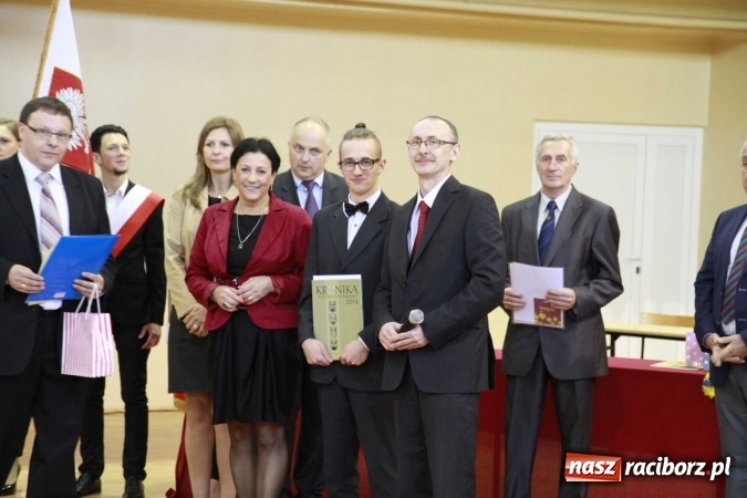 Zdjęcie w galerii na portalu naszraciborz.pl: ZSOMS pożegnał wczoraj swoich maturzystów wiadomości z regionu