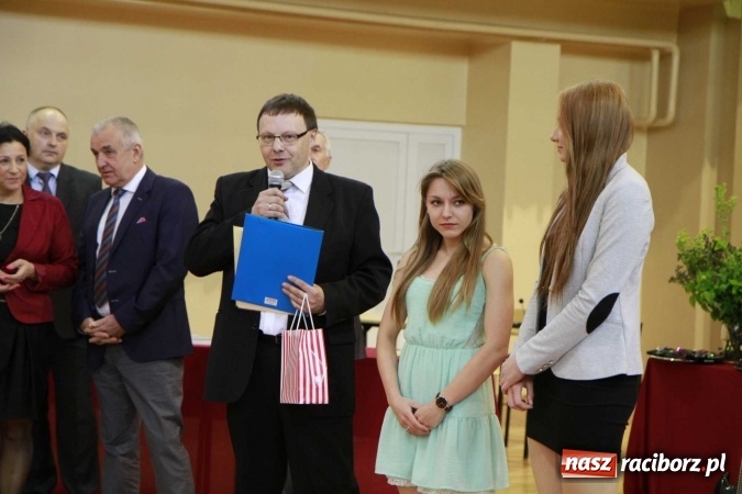 Zdjęcie w galerii na portalu naszraciborz.pl: ZSOMS pożegnał wczoraj swoich maturzystów wiadomości z regionu