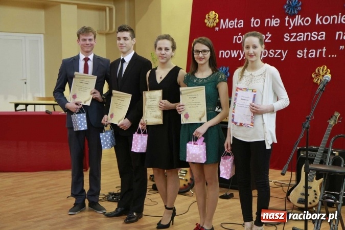 Zdjęcie w galerii na portalu naszraciborz.pl: ZSOMS pożegnał wczoraj swoich maturzystów wiadomości z regionu