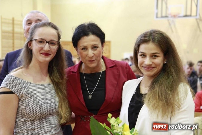 Zdjęcie w galerii na portalu naszraciborz.pl: ZSOMS pożegnał wczoraj swoich maturzystów wiadomości z regionu