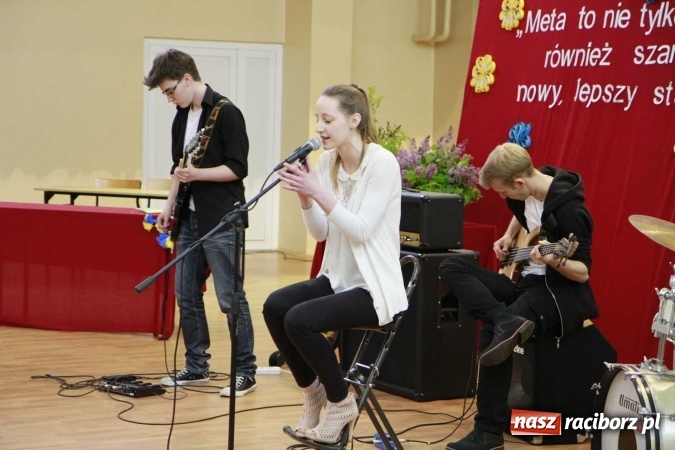 Zdjęcie w galerii na portalu naszraciborz.pl: ZSOMS pożegnał wczoraj swoich maturzystów wiadomości z regionu