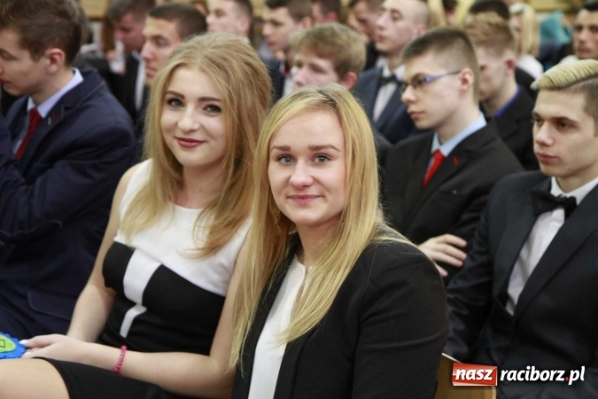 Zdjęcie w galerii na portalu naszraciborz.pl: ZSOMS pożegnał wczoraj swoich maturzystów wiadomości z regionu