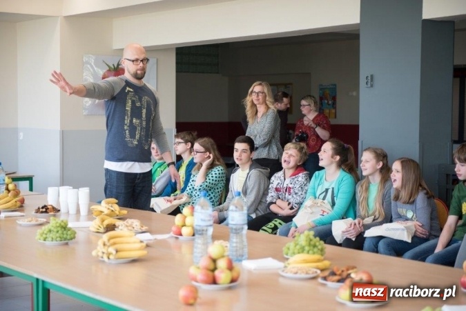 Zdjęcie w galerii na portalu naszraciborz.pl: Warsztaty dizajnerskie w szkole w Raciborzu wiadomości z regionu