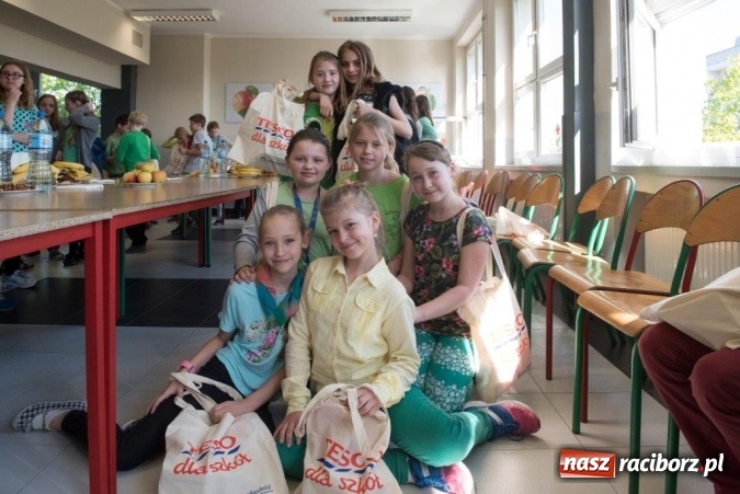 Zdjęcie w galerii na portalu naszraciborz.pl: Warsztaty dizajnerskie w szkole w Raciborzu wiadomości z regionu