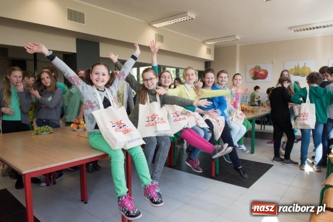 Zdjęcie w galerii na portalu naszraciborz.pl: Warsztaty dizajnerskie w szkole w Raciborzu wiadomości z regionu