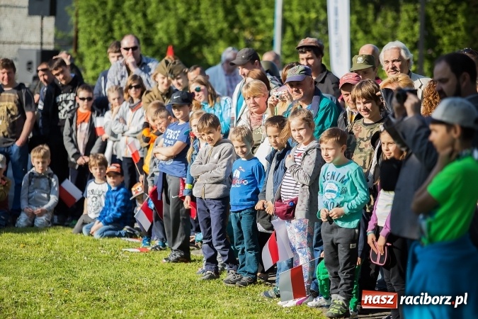 Zdjęcie w galerii na portalu naszraciborz.pl: Piknik dla miłośników militariów i historii w Strzesze wiadomości z regionu