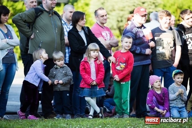 Zdjęcie w galerii na portalu naszraciborz.pl: Piknik dla miłośników militariów i historii w Strzesze wiadomości z regionu