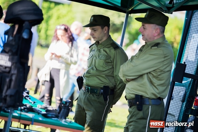 Zdjęcie w galerii na portalu naszraciborz.pl: Piknik dla miłośników militariów i historii w Strzesze wiadomości z regionu