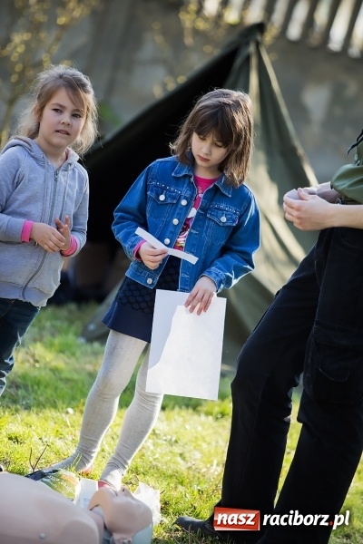 Zdjęcie w galerii na portalu naszraciborz.pl: Piknik dla miłośników militariów i historii w Strzesze wiadomości z regionu