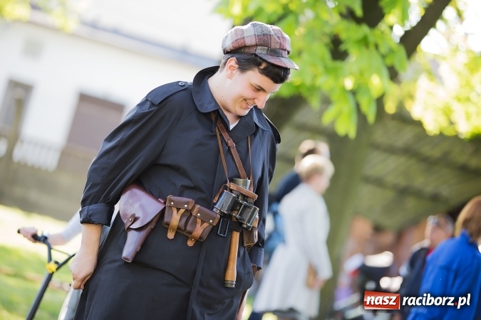 Zdjęcie w galerii na portalu naszraciborz.pl: Piknik dla miłośników militariów i historii w Strzesze wiadomości z regionu