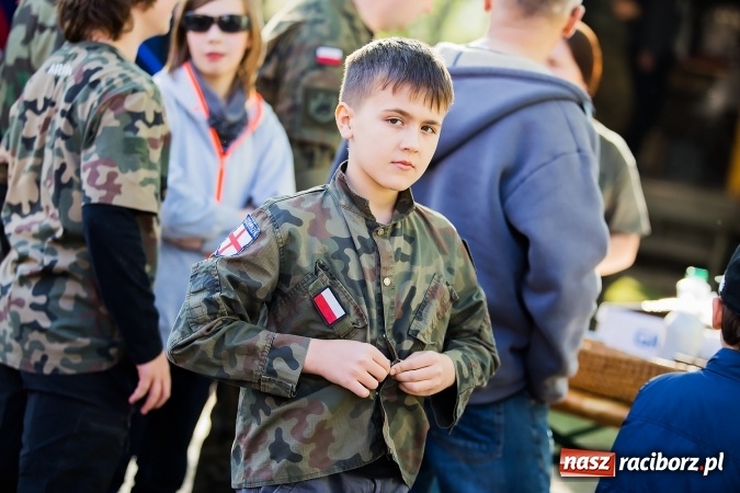 Zdjęcie w galerii na portalu naszraciborz.pl: Piknik dla miłośników militariów i historii w Strzesze wiadomości z regionu