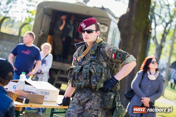 Zdjęcie w galerii na portalu naszraciborz.pl: Piknik dla miłośników militariów i historii w Strzesze wiadomości z regionu