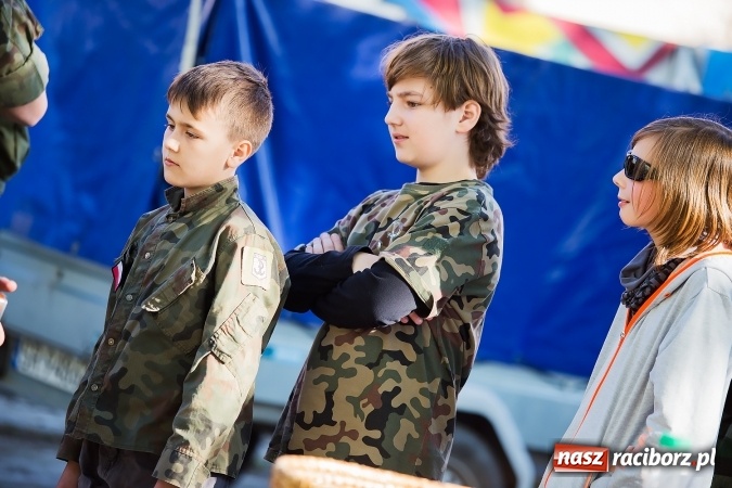 Zdjęcie w galerii na portalu naszraciborz.pl: Piknik dla miłośników militariów i historii w Strzesze wiadomości z regionu