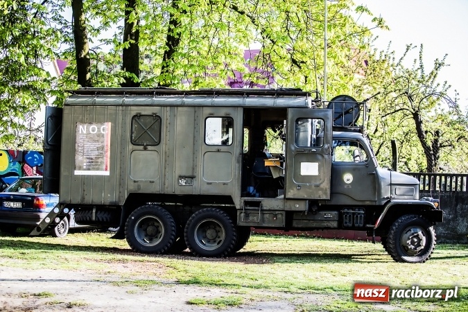 Zdjęcie w galerii na portalu naszraciborz.pl: Piknik dla miłośników militariów i historii w Strzesze wiadomości z regionu