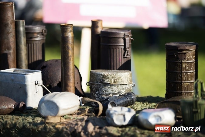 Zdjęcie w galerii na portalu naszraciborz.pl: Piknik dla miłośników militariów i historii w Strzesze wiadomości z regionu