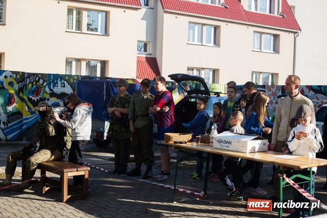 Zdjęcie w galerii na portalu naszraciborz.pl: Piknik dla miłośników militariów i historii w Strzesze wiadomości z regionu