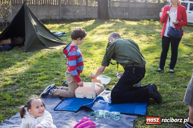 Zdjęcie w galerii na portalu naszraciborz.pl: Piknik dla miłośników militariów i historii w Strzesze wiadomości z regionu