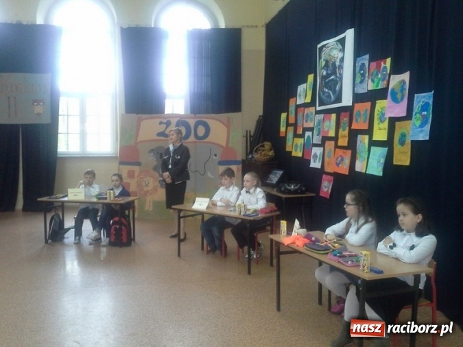 Zdjęcie w galerii na portalu naszraciborz.pl: Międzyszkolny Konkurs Lektur w SP 4  wiadomości z regionu