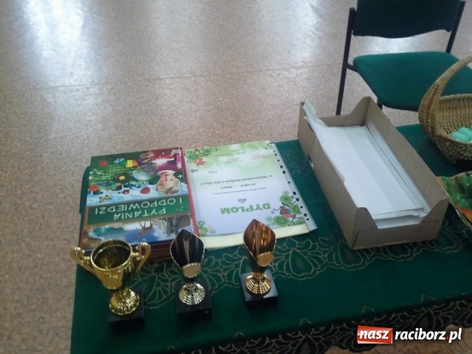 Zdjęcie w galerii na portalu naszraciborz.pl: Międzyszkolny Konkurs Lektur w SP 4  wiadomości z regionu