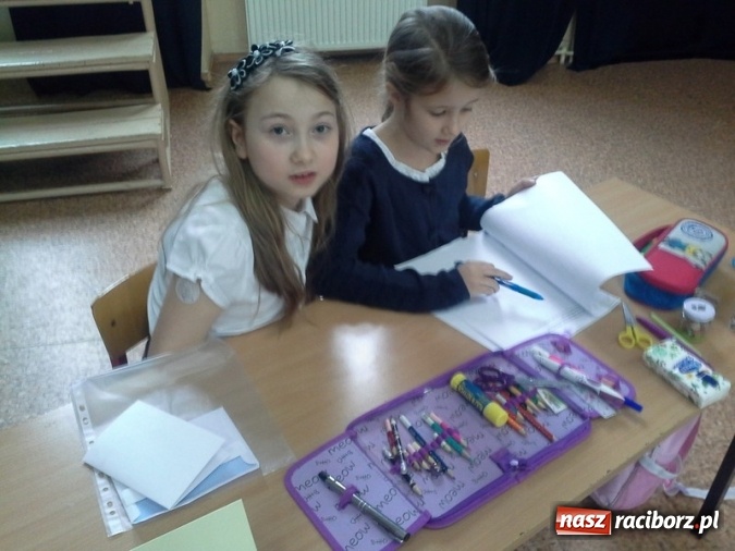 Zdjęcie w galerii na portalu naszraciborz.pl: Międzyszkolny Konkurs Lektur w SP 4  wiadomości z regionu