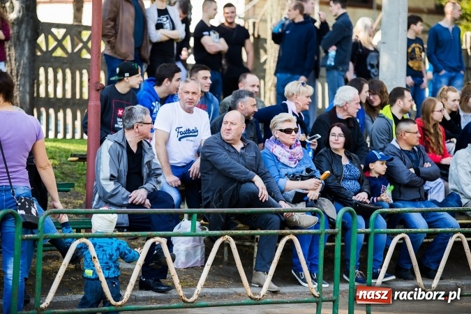 Zdjęcie w galerii na portalu naszraciborz.pl: Co za emocje! Futbol amerykański hitem w Raciborzu. Wysoka wygrana Raptors wiadomości z regionu