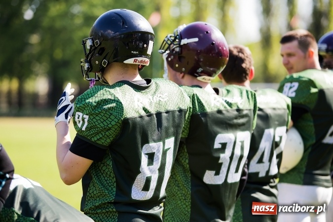 Zdjęcie w galerii na portalu naszraciborz.pl: Co za emocje! Futbol amerykański hitem w Raciborzu. Wysoka wygrana Raptors wiadomości z regionu