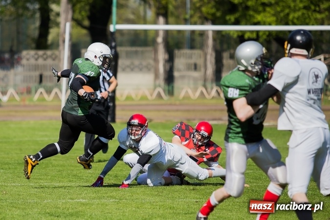 Zdjęcie w galerii na portalu naszraciborz.pl: Co za emocje! Futbol amerykański hitem w Raciborzu. Wysoka wygrana Raptors wiadomości z regionu