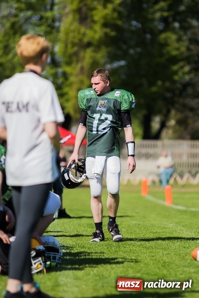 Zdjęcie w galerii na portalu naszraciborz.pl: Co za emocje! Futbol amerykański hitem w Raciborzu. Wysoka wygrana Raptors wiadomości z regionu