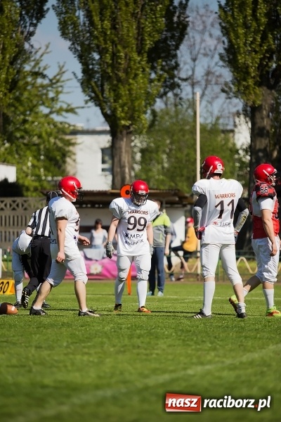 Zdjęcie w galerii na portalu naszraciborz.pl: Co za emocje! Futbol amerykański hitem w Raciborzu. Wysoka wygrana Raptors wiadomości z regionu