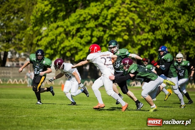 Zdjęcie w galerii na portalu naszraciborz.pl: Co za emocje! Futbol amerykański hitem w Raciborzu. Wysoka wygrana Raptors wiadomości z regionu
