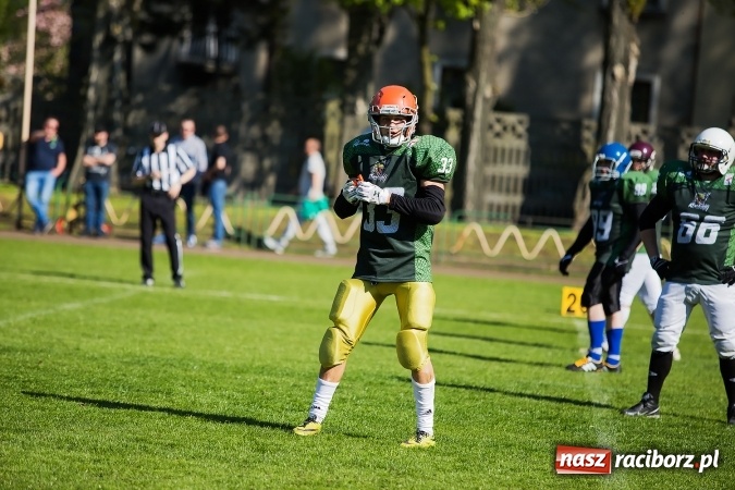 Zdjęcie w galerii na portalu naszraciborz.pl: Co za emocje! Futbol amerykański hitem w Raciborzu. Wysoka wygrana Raptors wiadomości z regionu