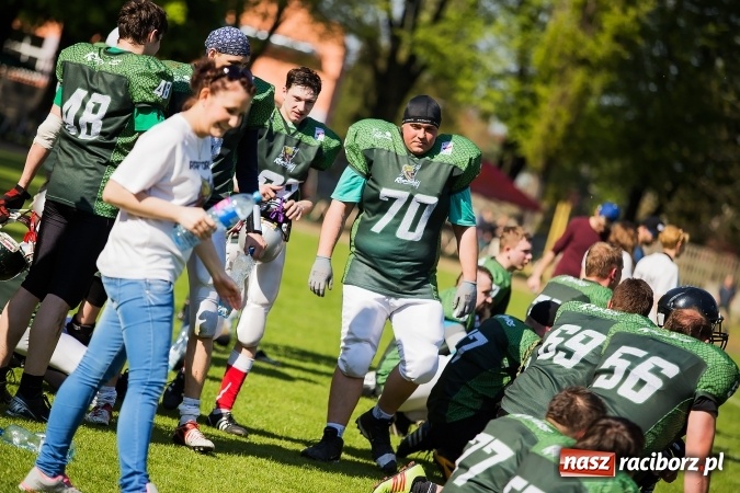 Zdjęcie w galerii na portalu naszraciborz.pl: Co za emocje! Futbol amerykański hitem w Raciborzu. Wysoka wygrana Raptors wiadomości z regionu